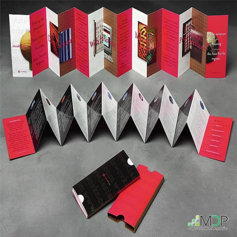 Brochure dạng gấp kiểu quạt giấy