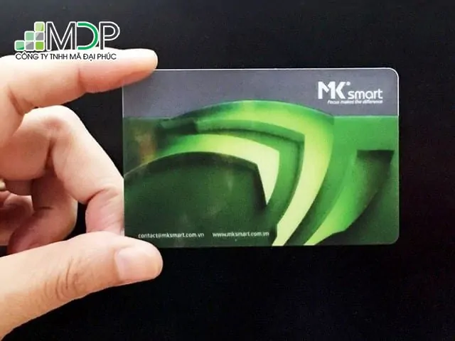Chọn mẫu thẻ phù hợp với hình thức thẻ và lĩnh vực của đơn vị