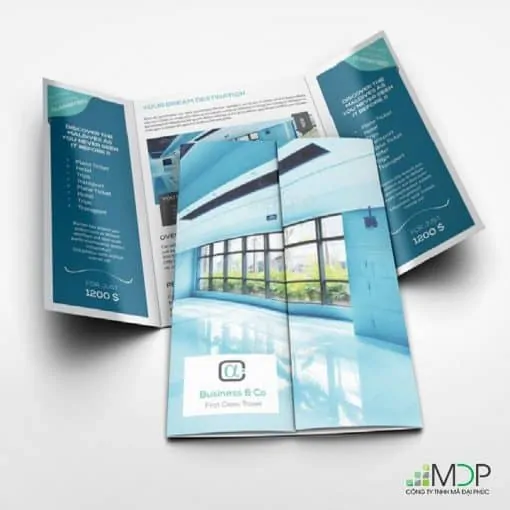 Gia công và kiểm tra sản phẩm brochure