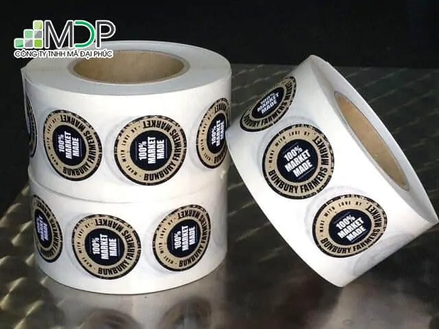 Giá in sticker phụ thuộc nhiều yếu tố.