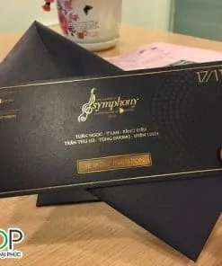 Hình ảnh và màu sắc chính là yếu tố thứ hai được sử dụng để xây dựng nên một bản thiết kế vé in hoàn chỉnh.