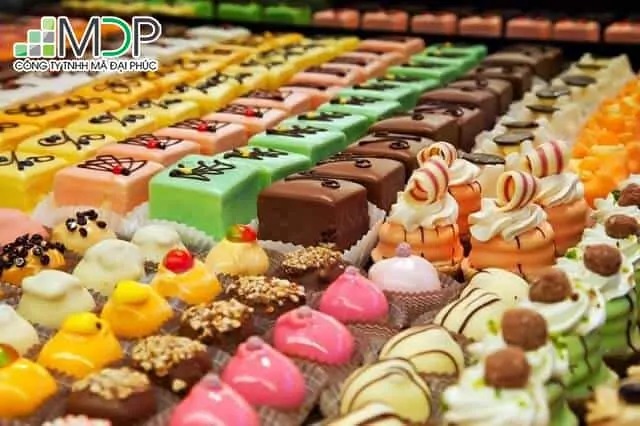 Hóa đơn ăn uống bao gồm nhiều nội dung khác nhau