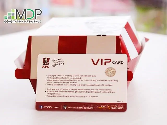 In nhuộm thăng hoa có đặc trưng nổi bật là rất coi trọng yếu tố tái hiện màu sắc