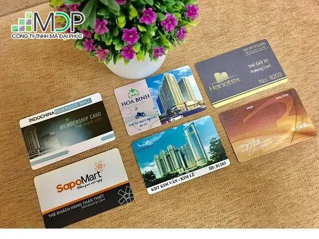 In thẻ nhựa với mức giá rẻ cần được đảm bảo về mặt hình thức