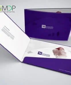 Kẹp file không thể thiếu sự góp mặt của logo công ty