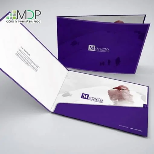 Kẹp file không thể thiếu sự góp mặt của logo công ty
