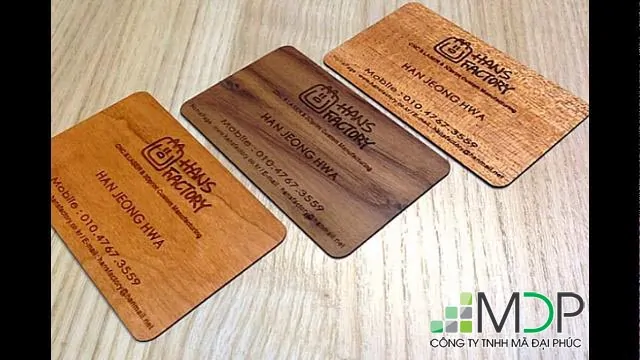 Mẫu name card làm từ chất liệu giấy mỹ thuật