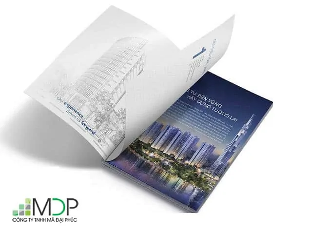 Phương thức xây dựng phương án thiết kế đầu tiên: Ý tưởng và bản thiết kế do một nhà in đảm nhiệm