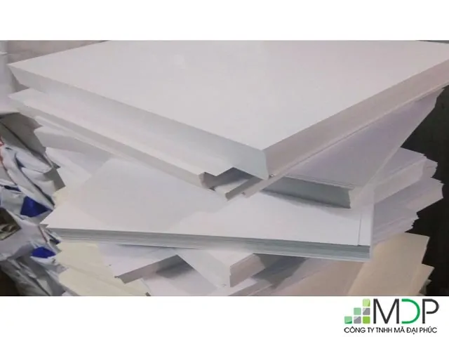 So với sản phẩm giấy Ford thì loại giấy Couches lại thường được ưu tiên hơn khi in sổ tay ở Hà Nội.