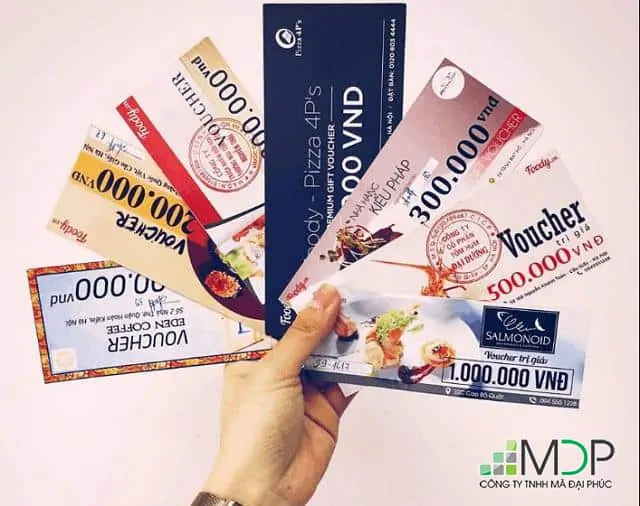 Voucher gồm có hai dạng chính là voucher giấy và voucher điện tử